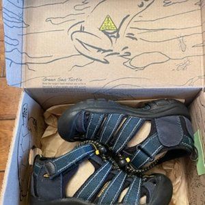 Keen Kids Newport H2 Navy Blue Size 10